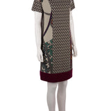 İsimsiz bej-etro-elbise_38053-8794