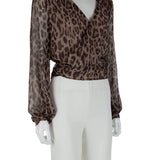 Kruvaze, leopar desenli ipek bluz
