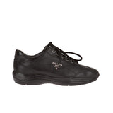 Metal logolu deri sneaker